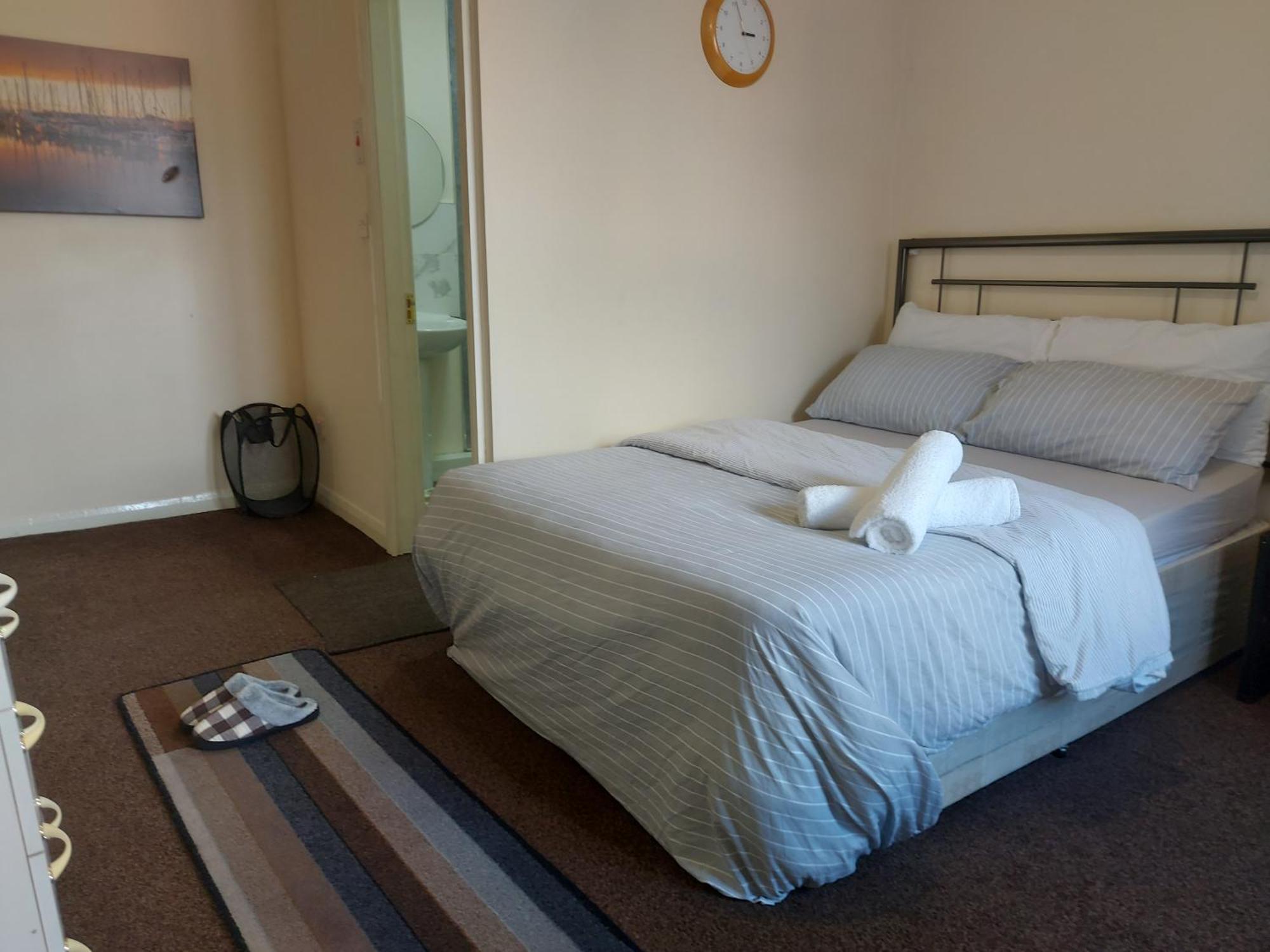 Private 1 Bed Flat Near The Aston Park Apartamento